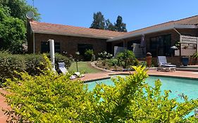 Footprints Self Catering Indoor Heated Pool And Fireplaces